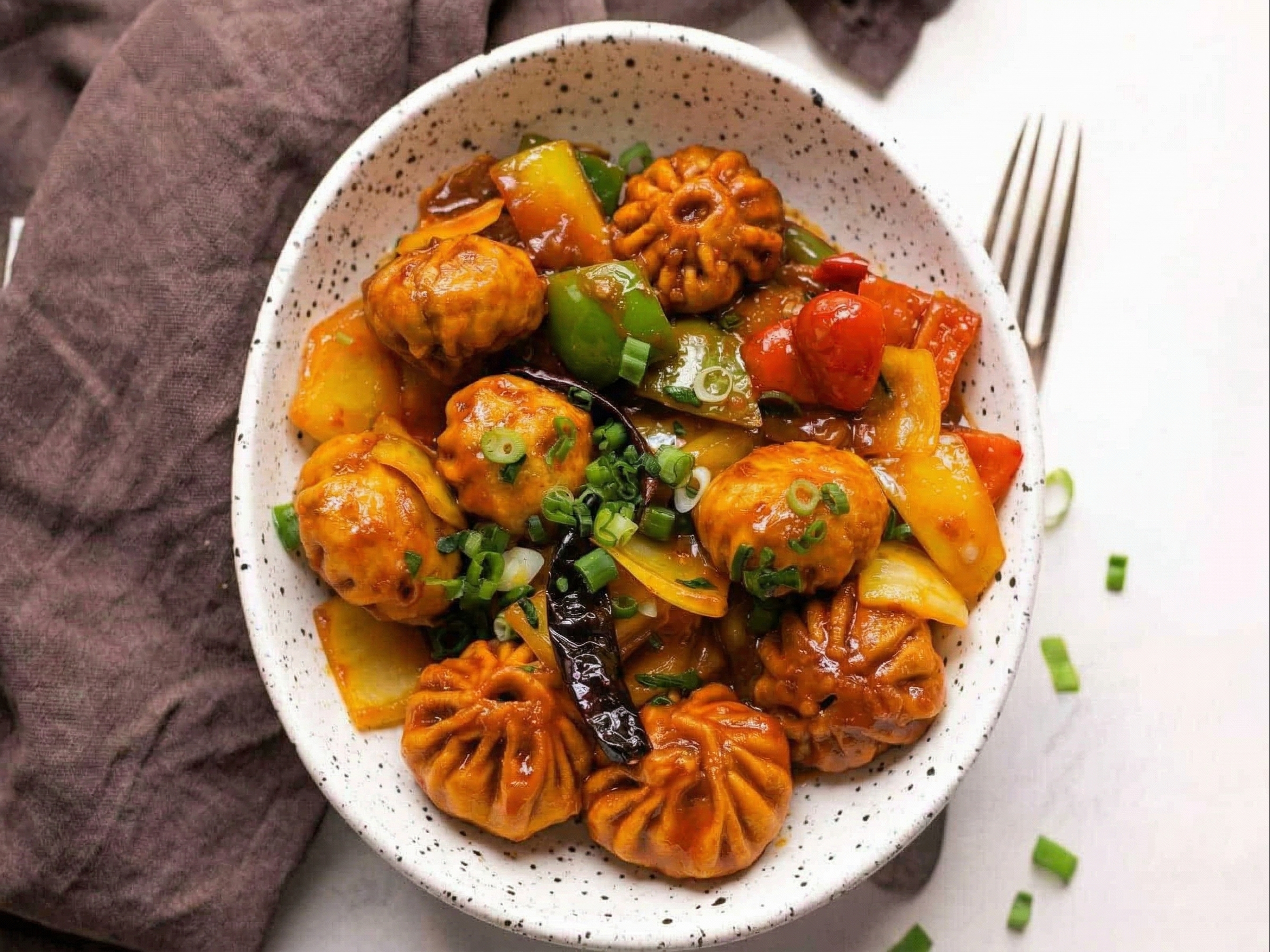 Chilli Chicken Momos (DF, NF).