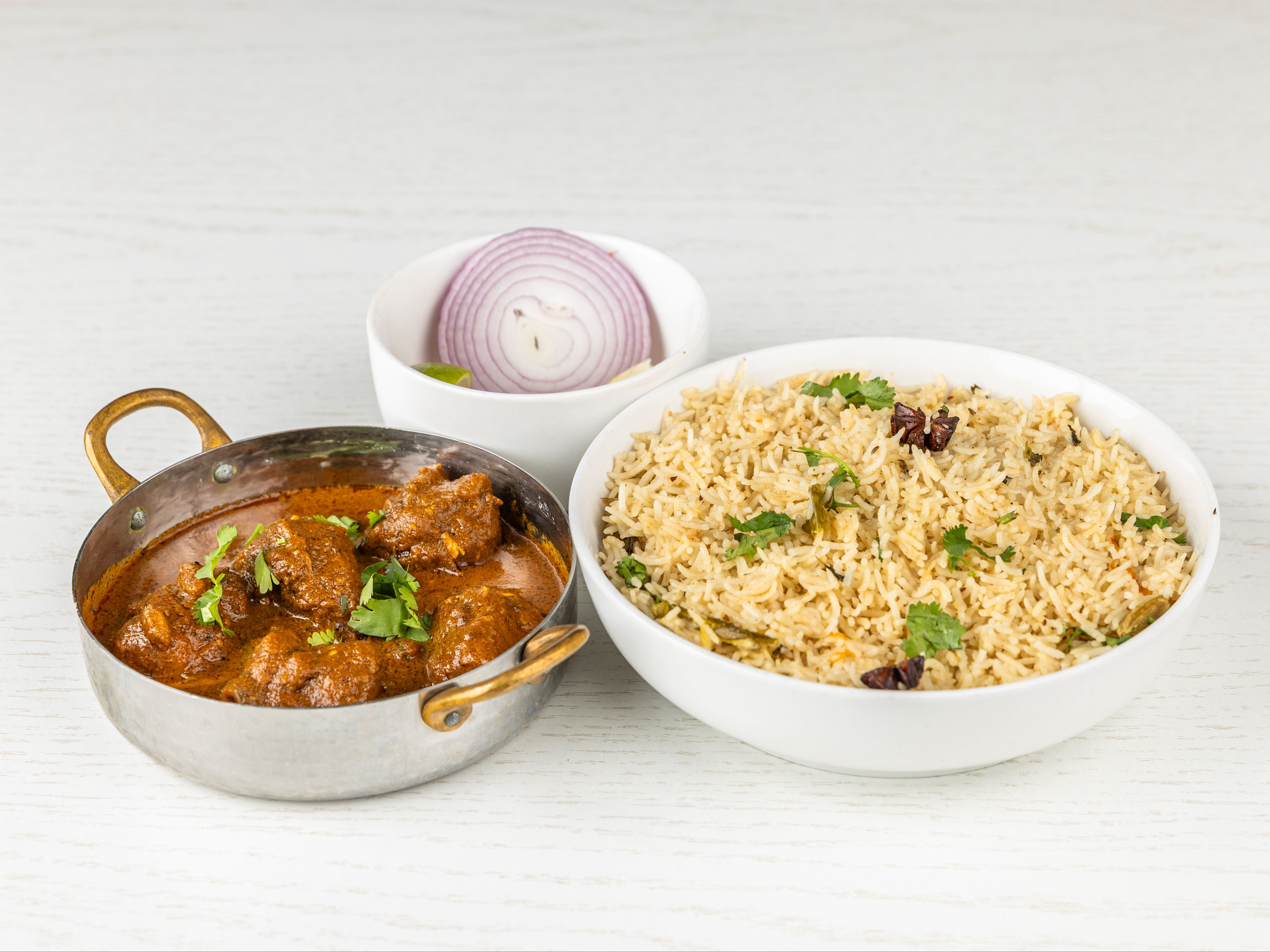 Andhra Chicken Curry -BoneIn Half Tray