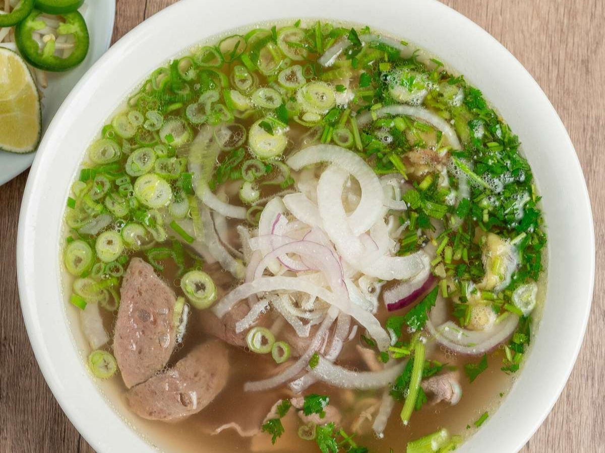 Crispy Fried Noodles: A Tasty Asian Delight