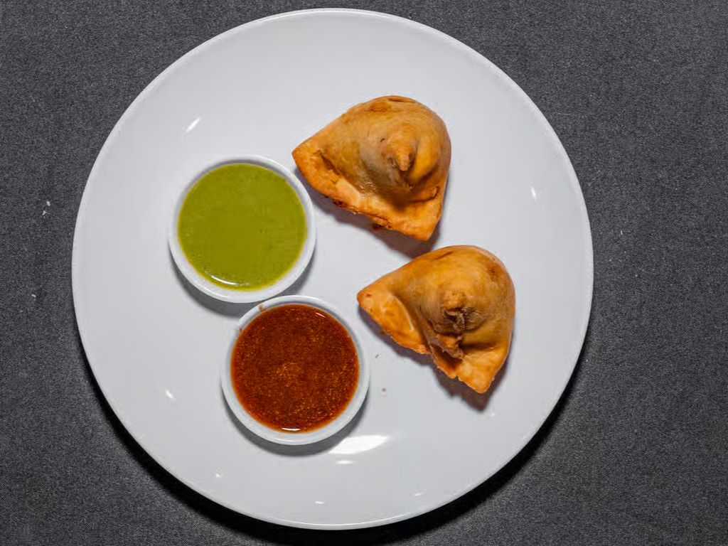 1.Vegetable Samosa 2 Pc