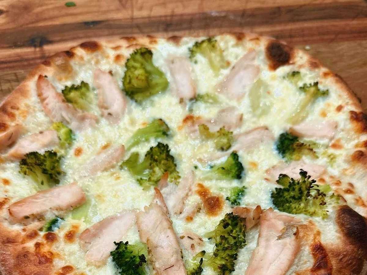 The Alfredo Pizza- Small 10"