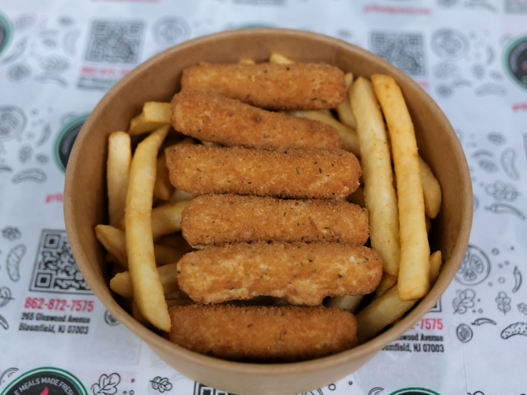 Mozzarella Sticks (Half Tray) with French Fries