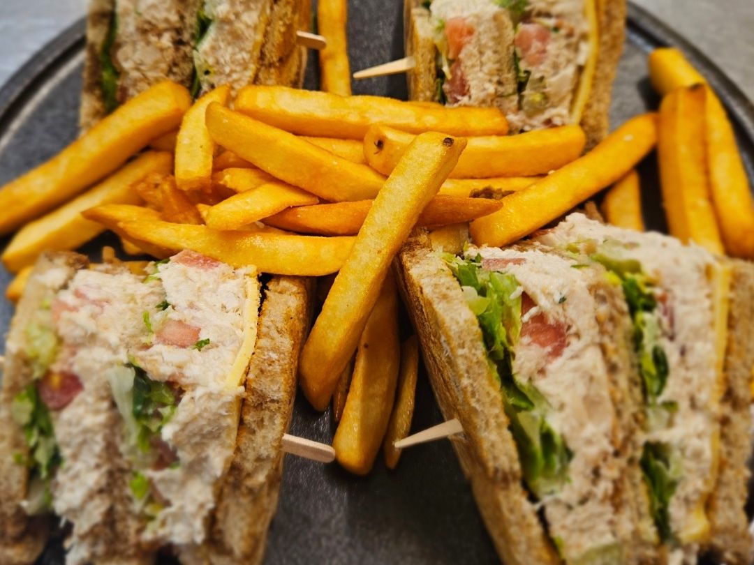 Tuna Salad W/ Fries