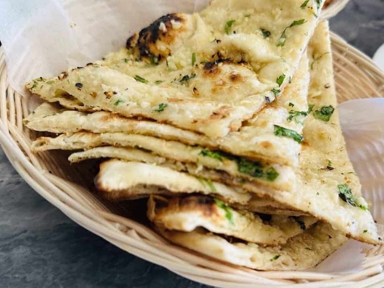 GARLIC NAAN.