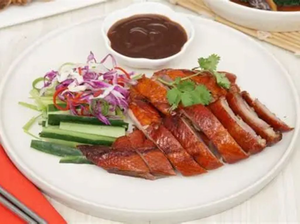 Bejing Duck (Half) / Vịt Bắc Kinh (Nửa con) / 北京烤鸭（半只）.