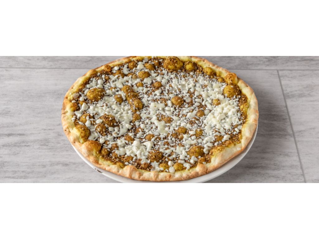 Flat Bread  Zaatar &cheese.