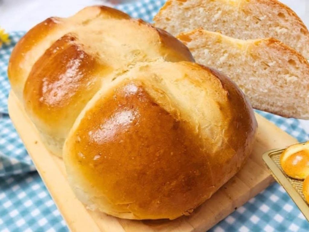Pao Sovado / Brazilian Sweet Bread.