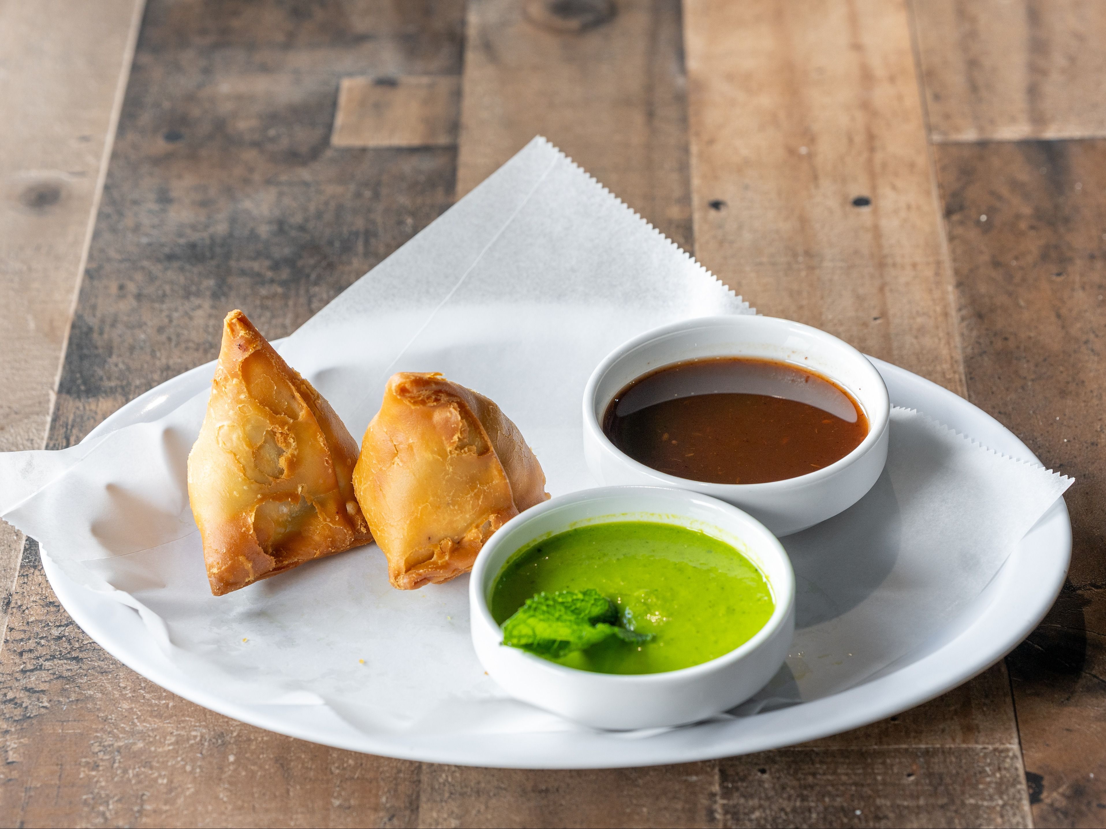 Vegetable Samosa (2 Pieces).
