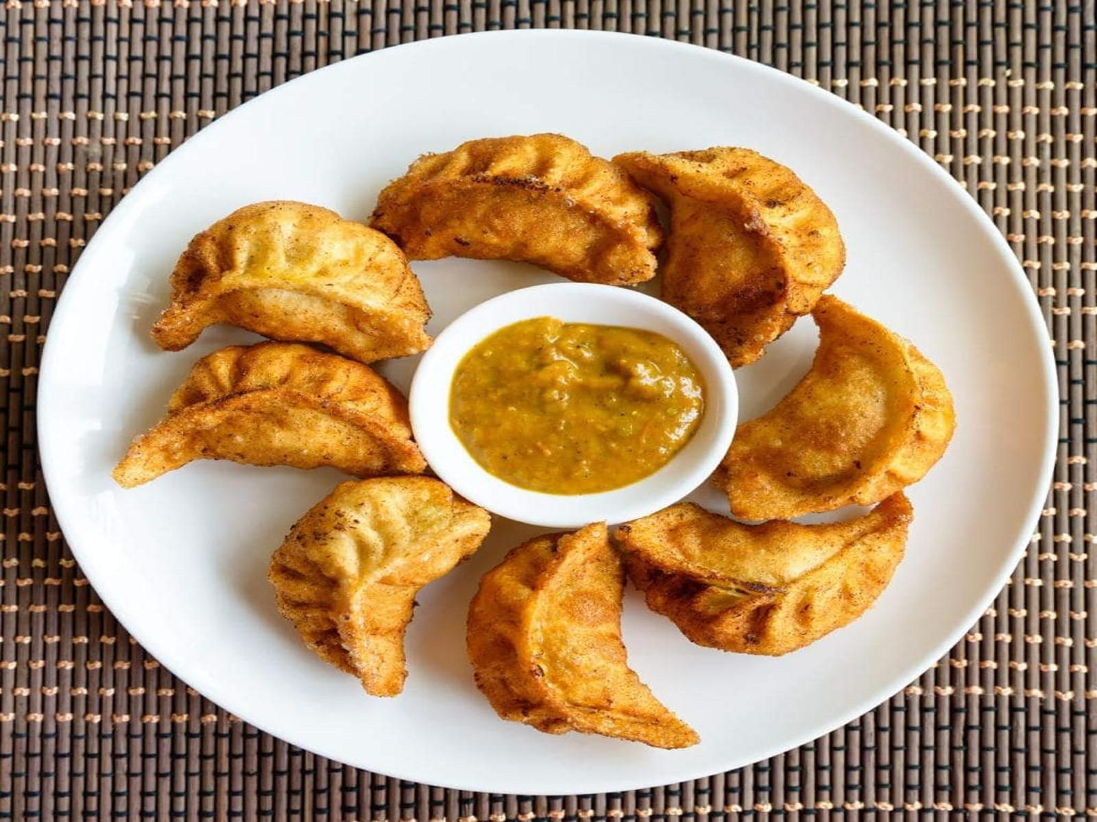 Fried Veg Momos (DF, NF, V).