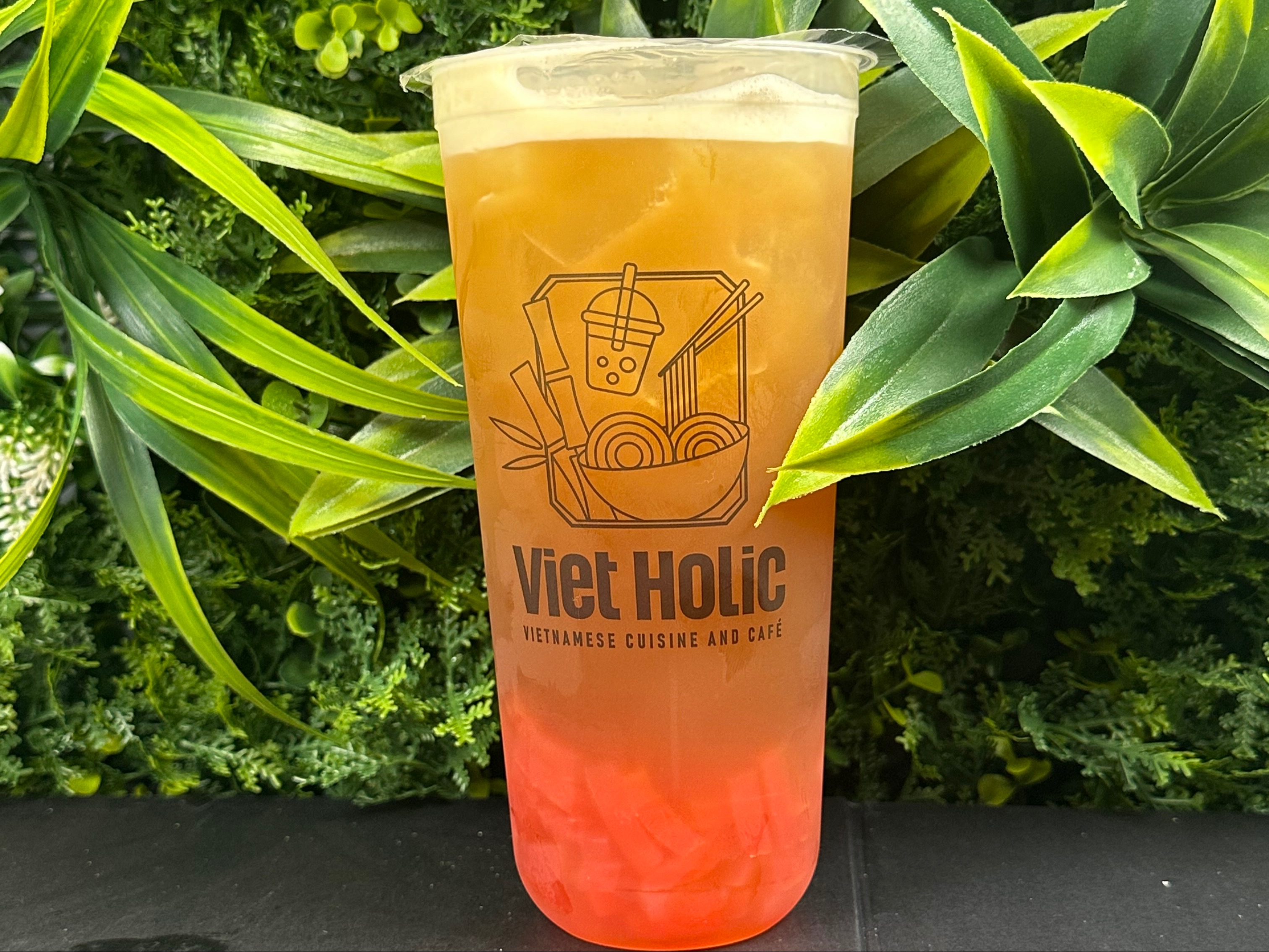 PEACH LYCHEE OOLONG TEA.