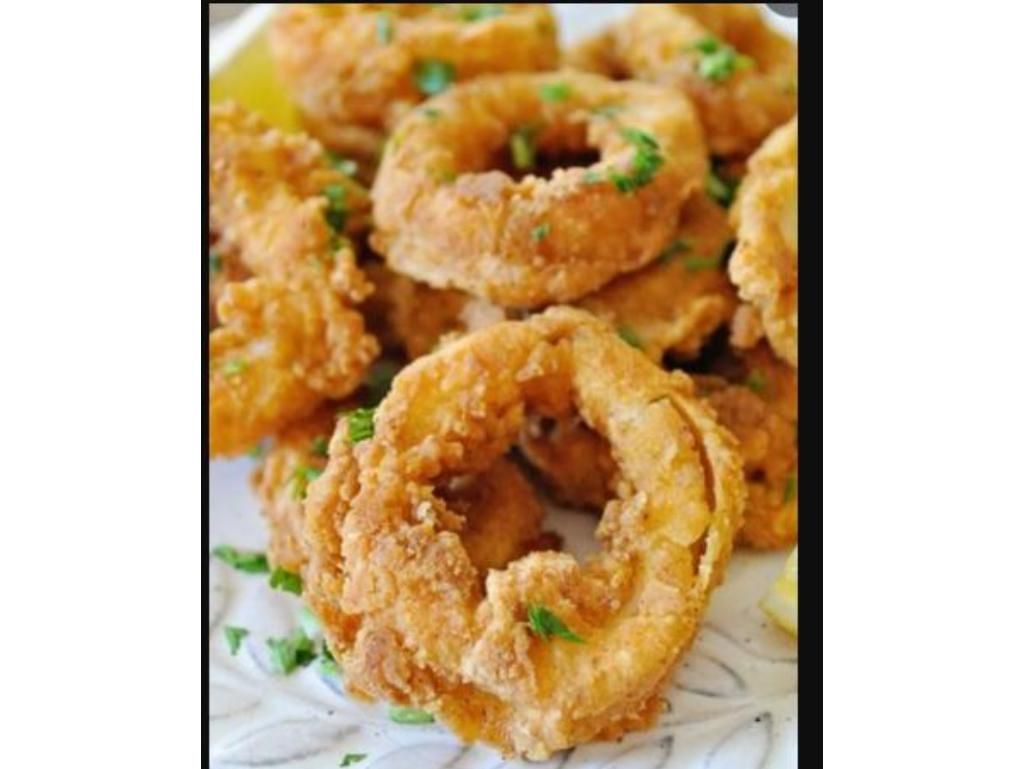 Calamares Fritos / Fried Calamaries.
