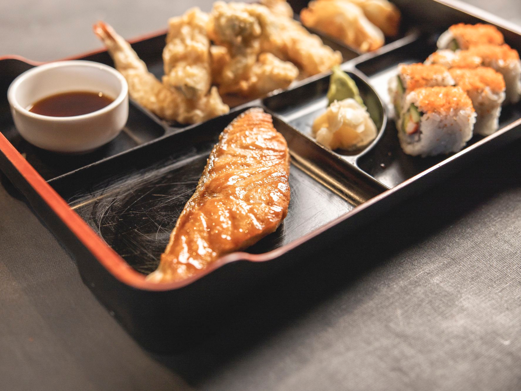 Salmon Teriyaki-Dinner Box.