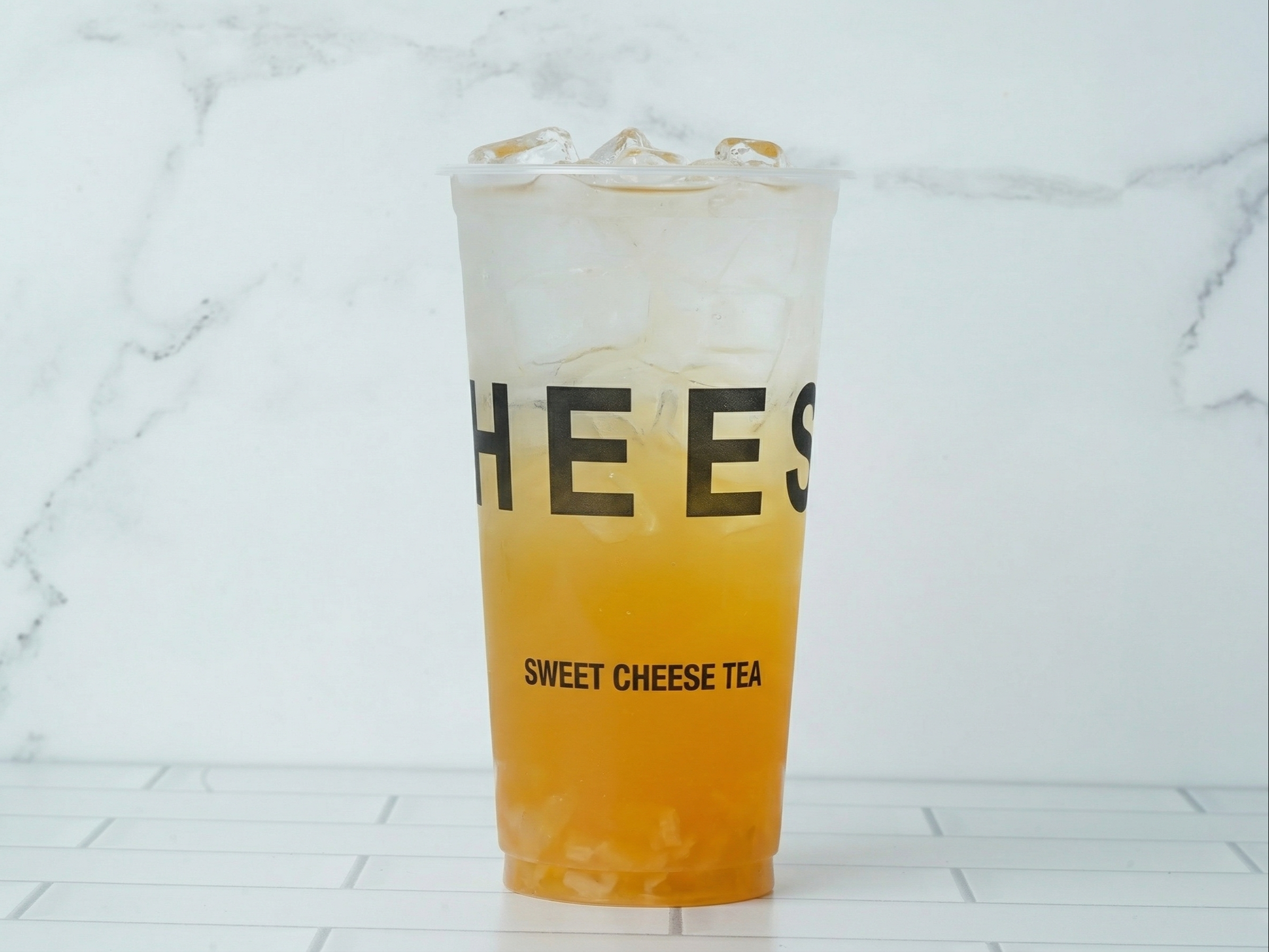 S8- Peachy Mango Soda (M).