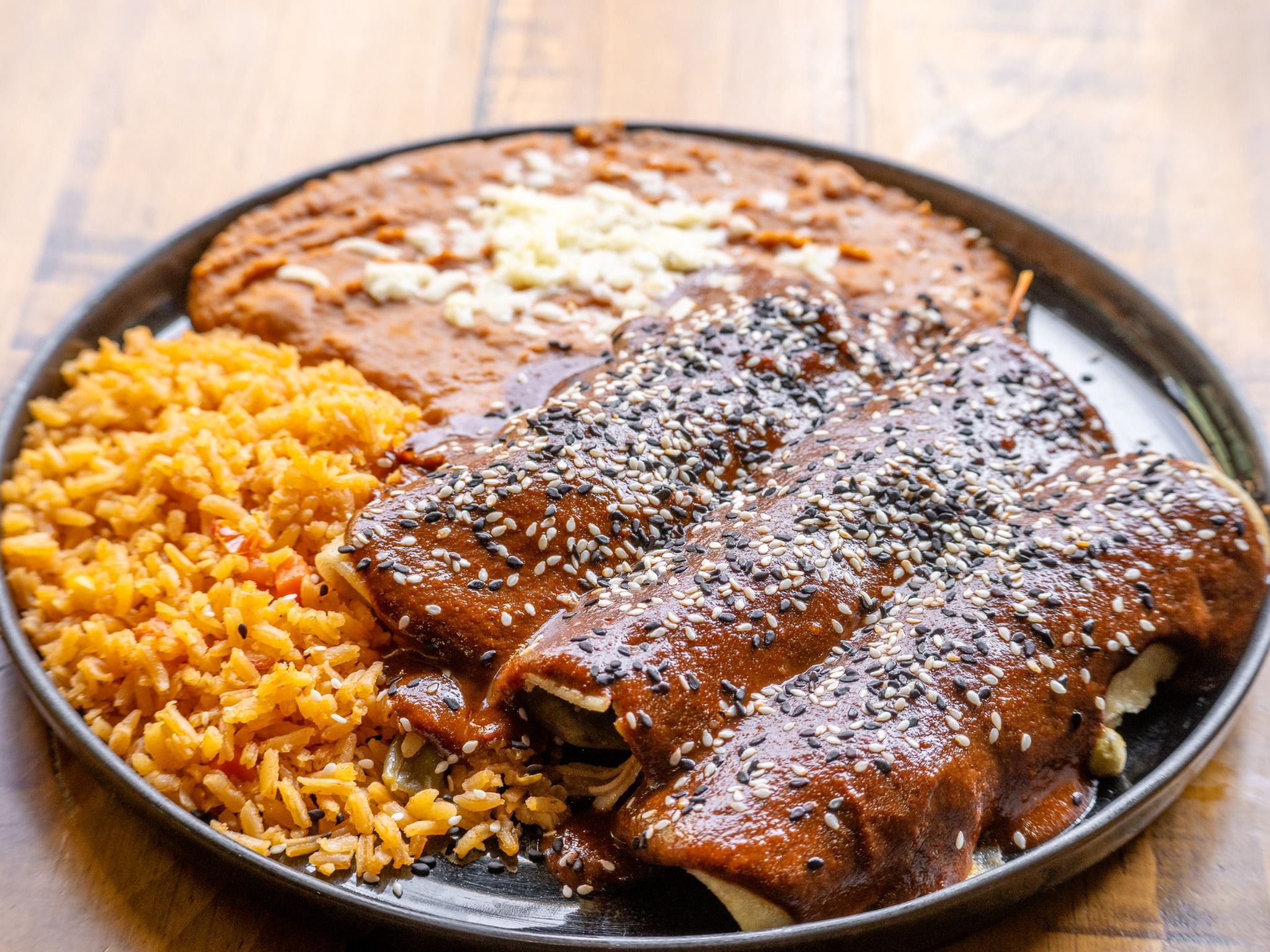 ENCHILADAS DE MOLE