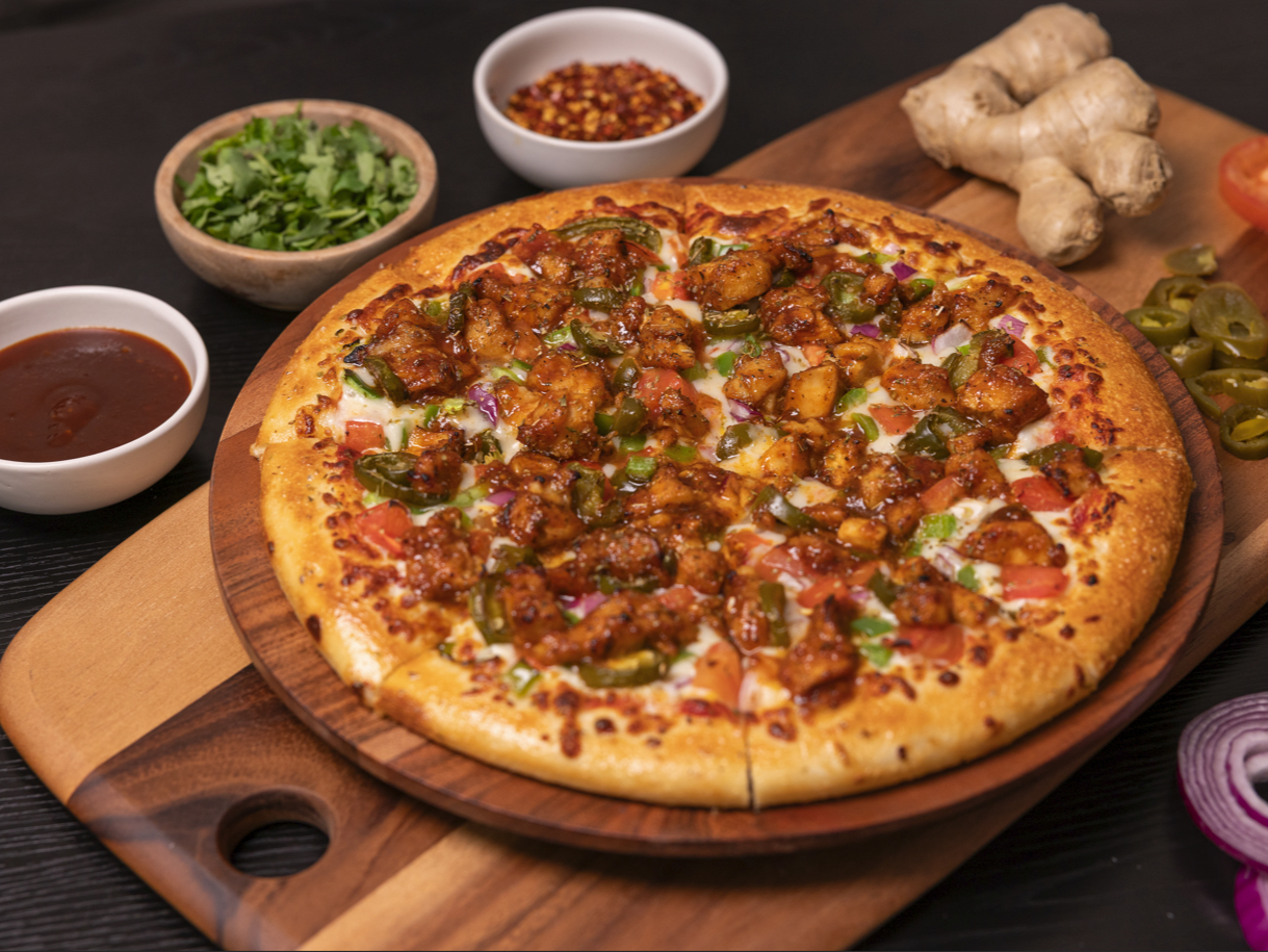 Korean Chili Chicken Pizza