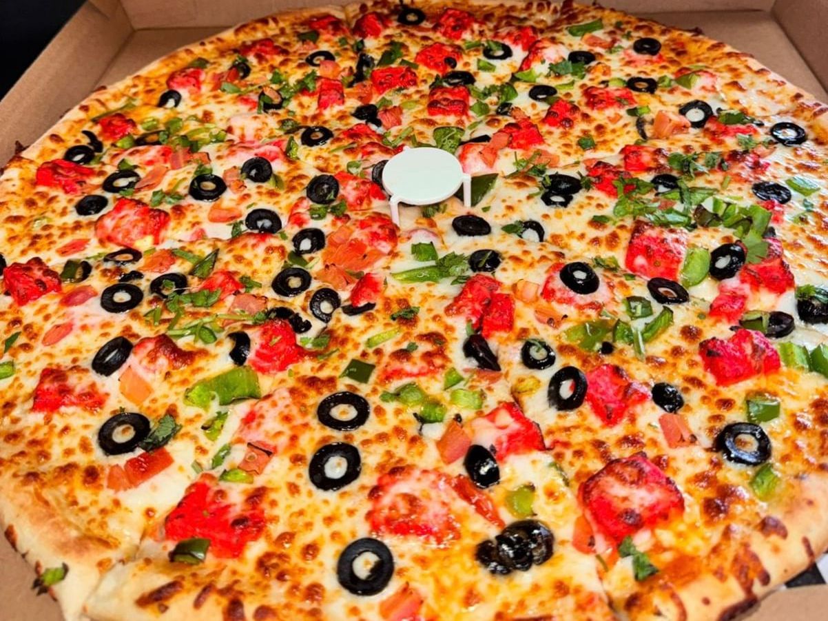 Butter Paneer Pizza.