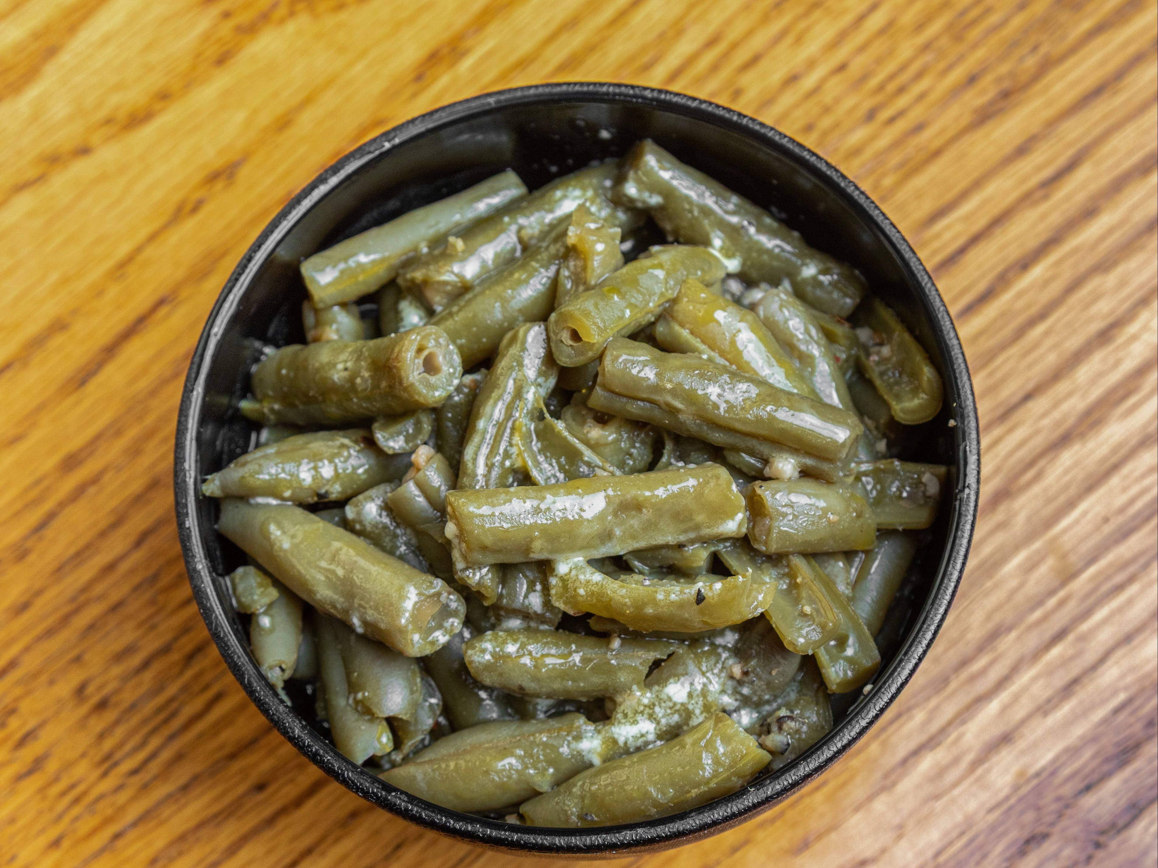 1\2 Pan of Green Beans.