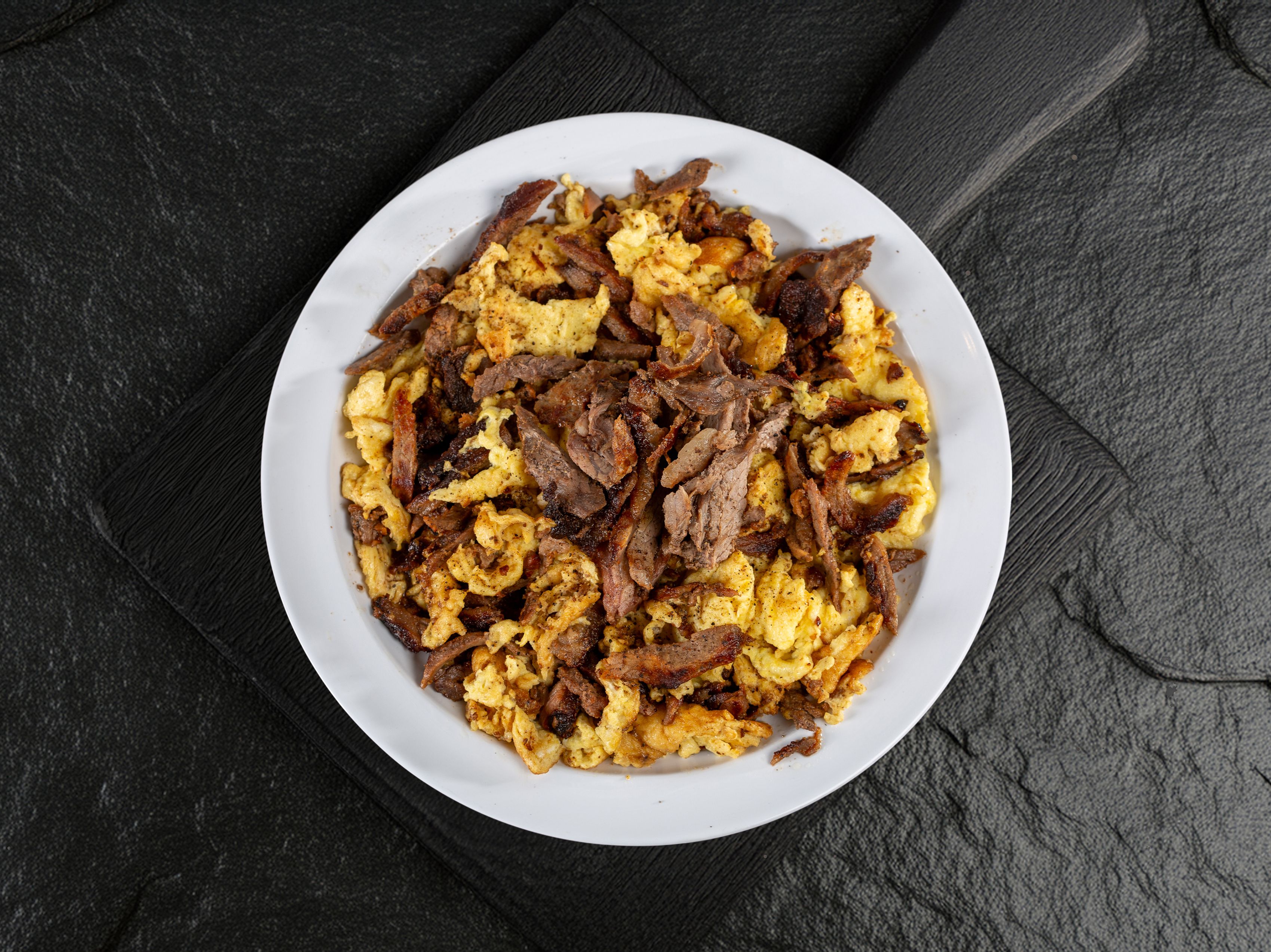 Beef Shawarma With Eggs/ بيض بالشاورما اللحم