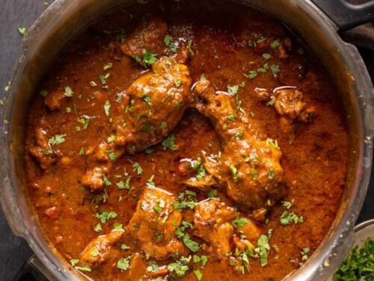 Dhaba Style Chicken Curry.