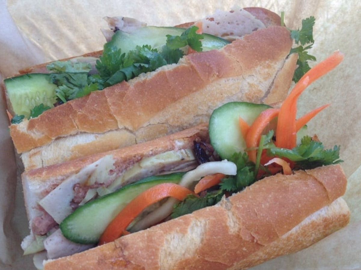 Thit Nguoi, Dac Biet/ Cold Cuts Sandwich