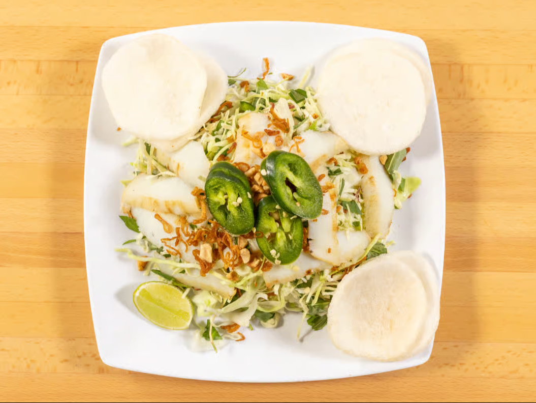 G4. Gỏi Mực - Grilled Calamari Salad.