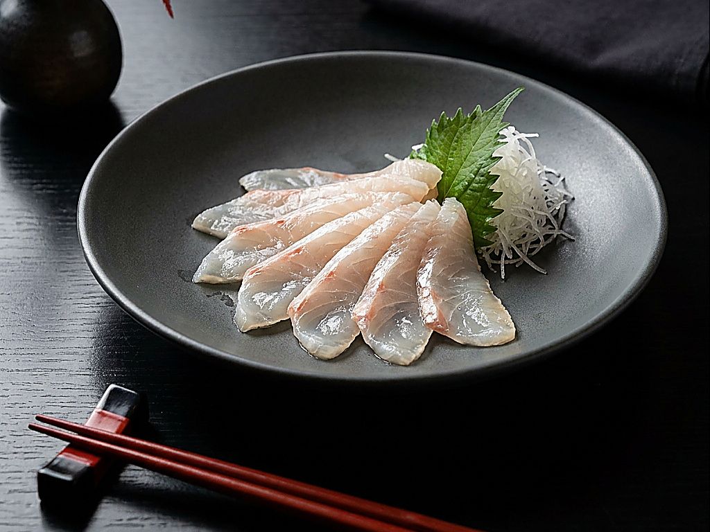 Snapper Sashimi (Tai).