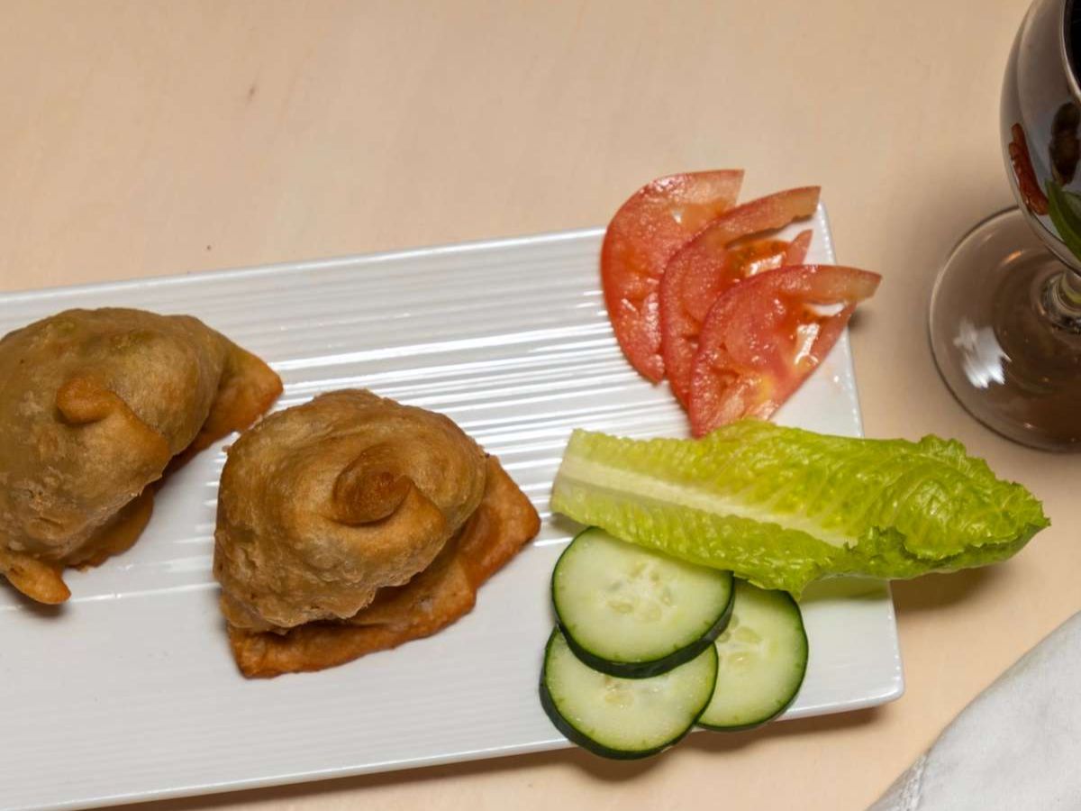 Veg Samosa.