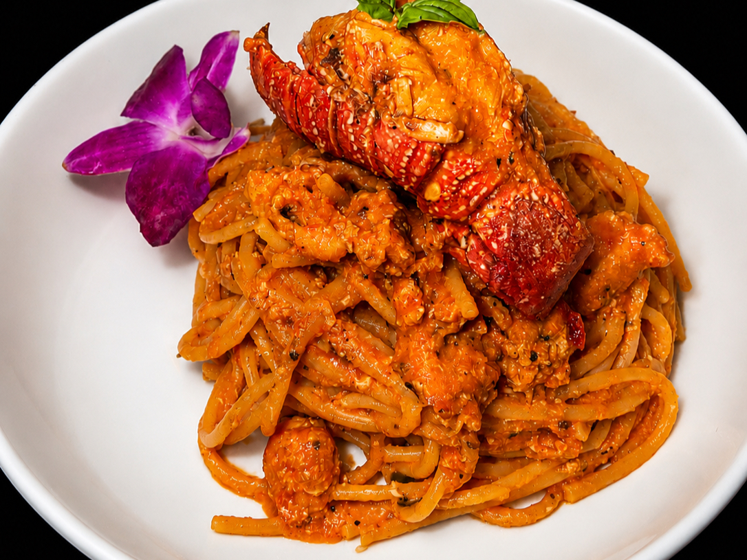 Savor Our Lunch Offerings
