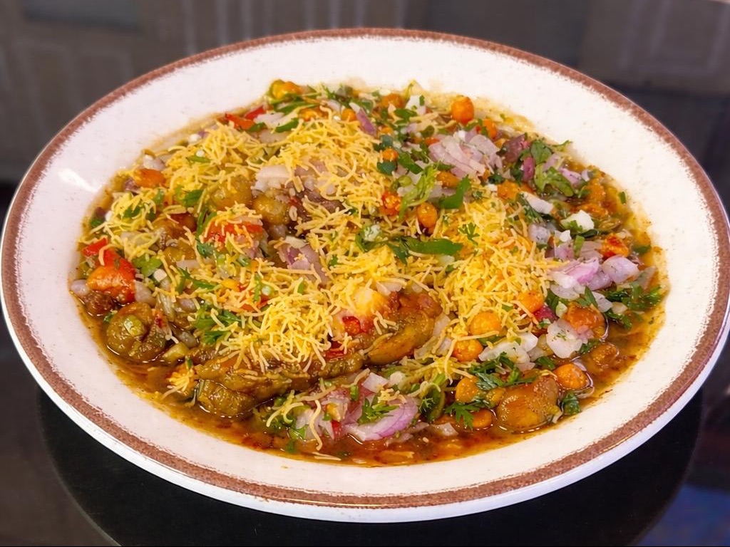 Samosa Chaat.
