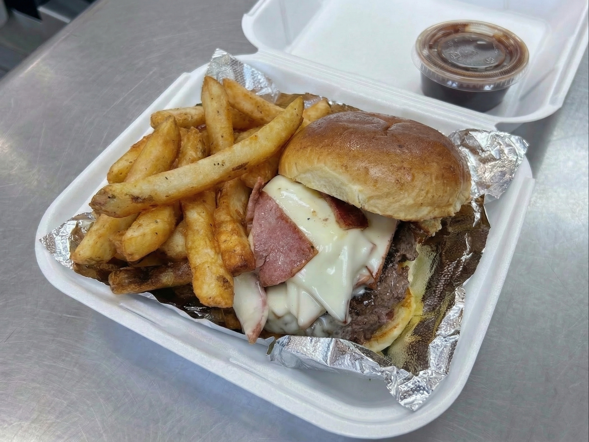 Trenton Burger - O