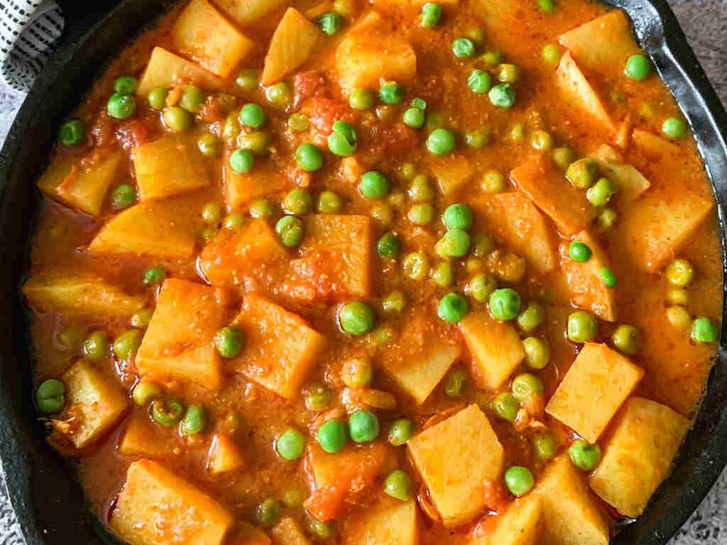 Aloo Matar.