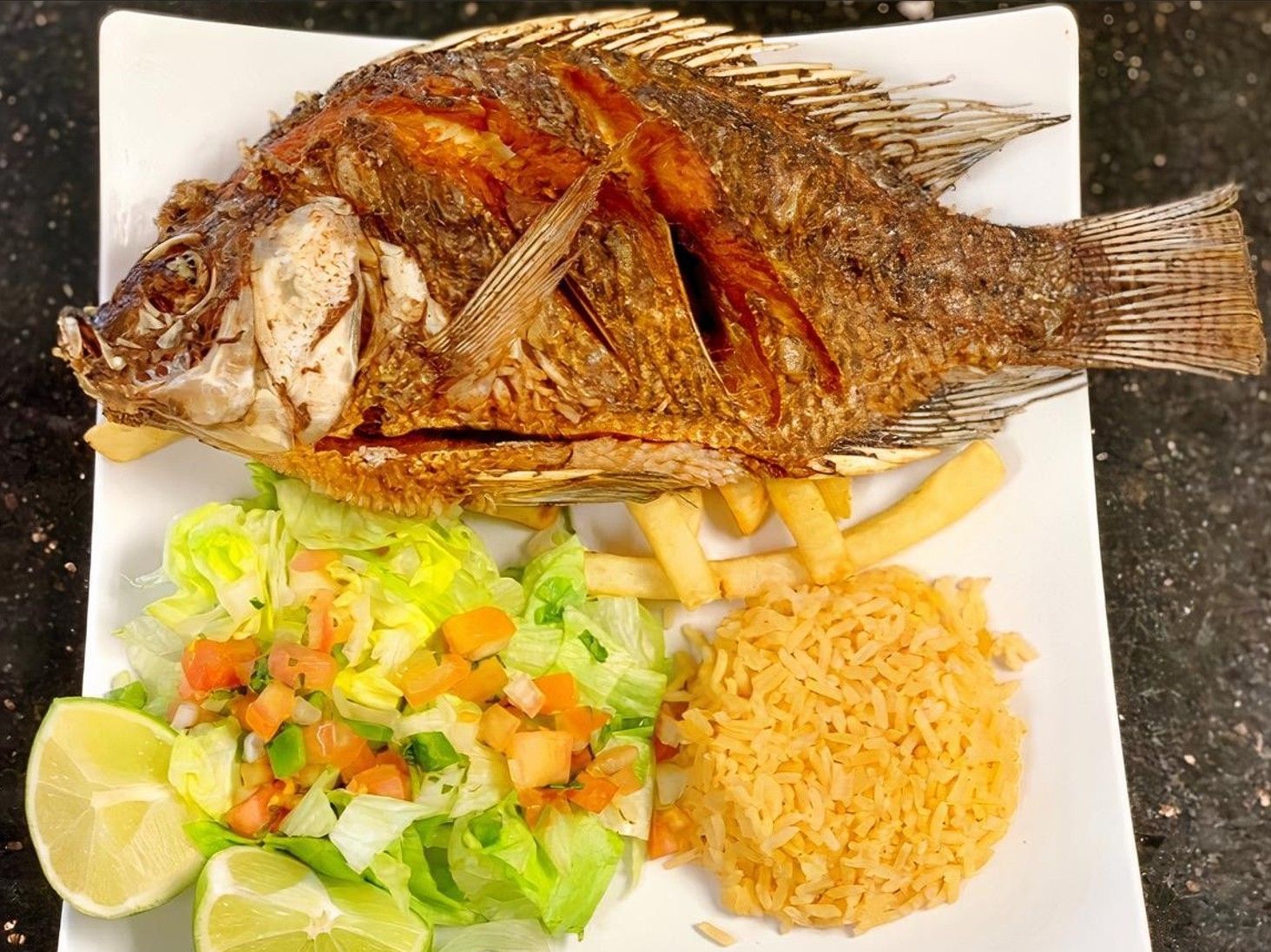 Mojarra Entera Frita Especial