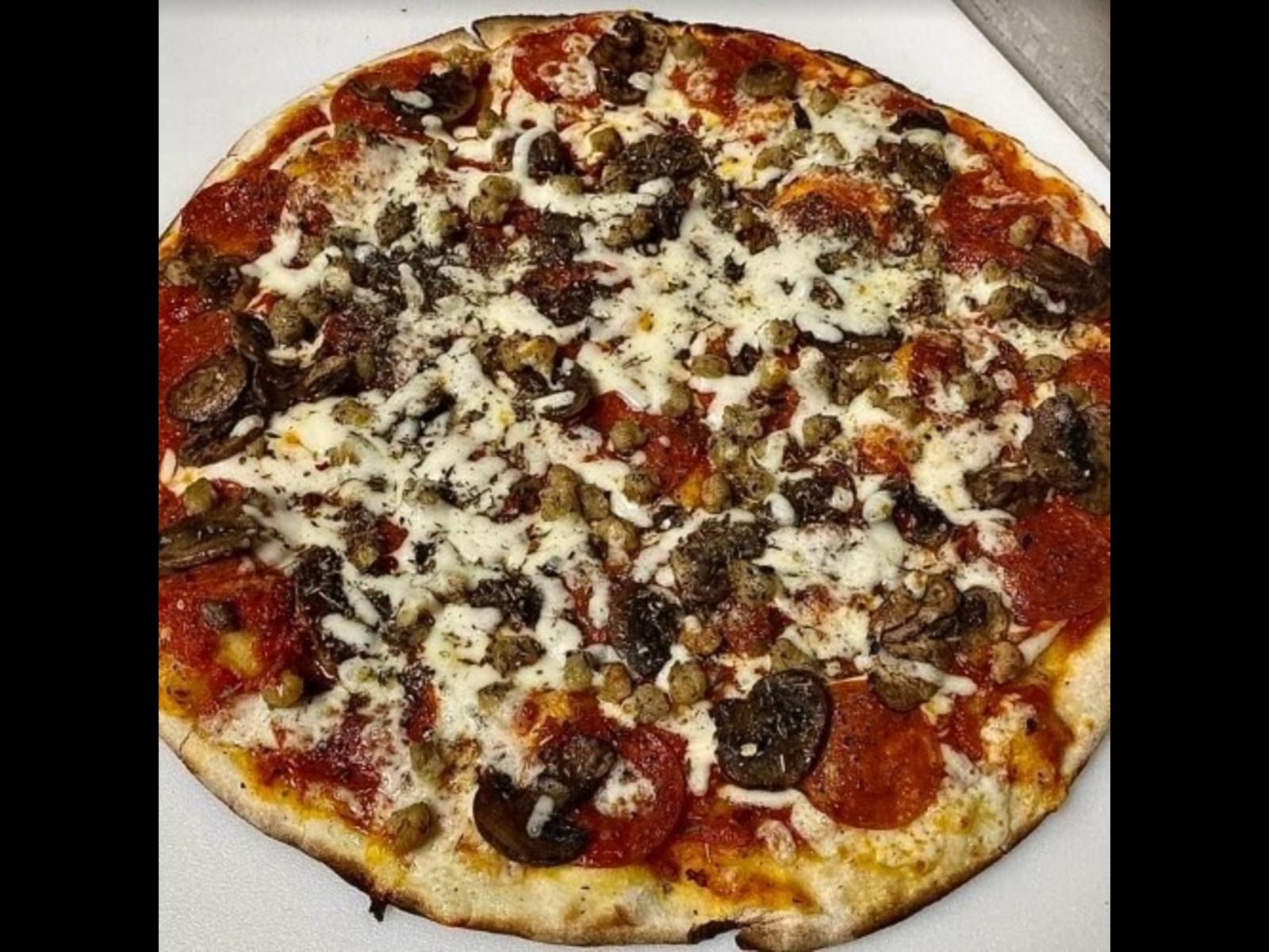 Classic Pizza - Half Moon.