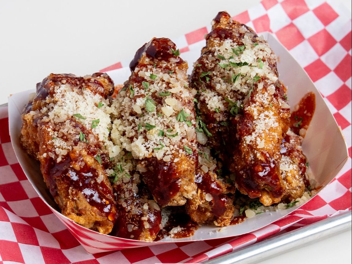 8 Wing Combo.