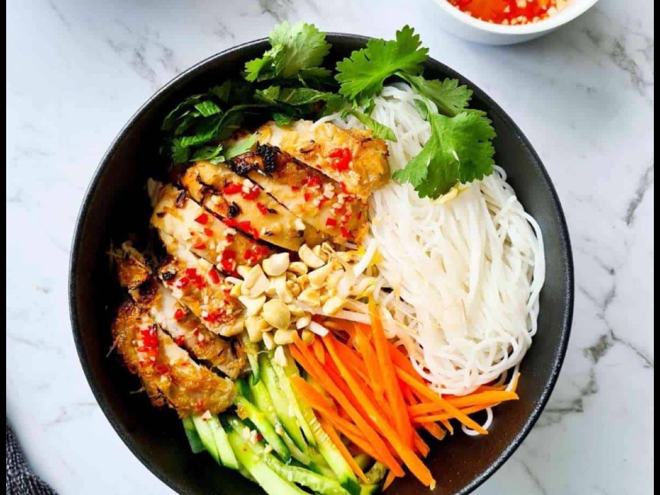 38A GRILLED CHICKEN VERMICELLI.