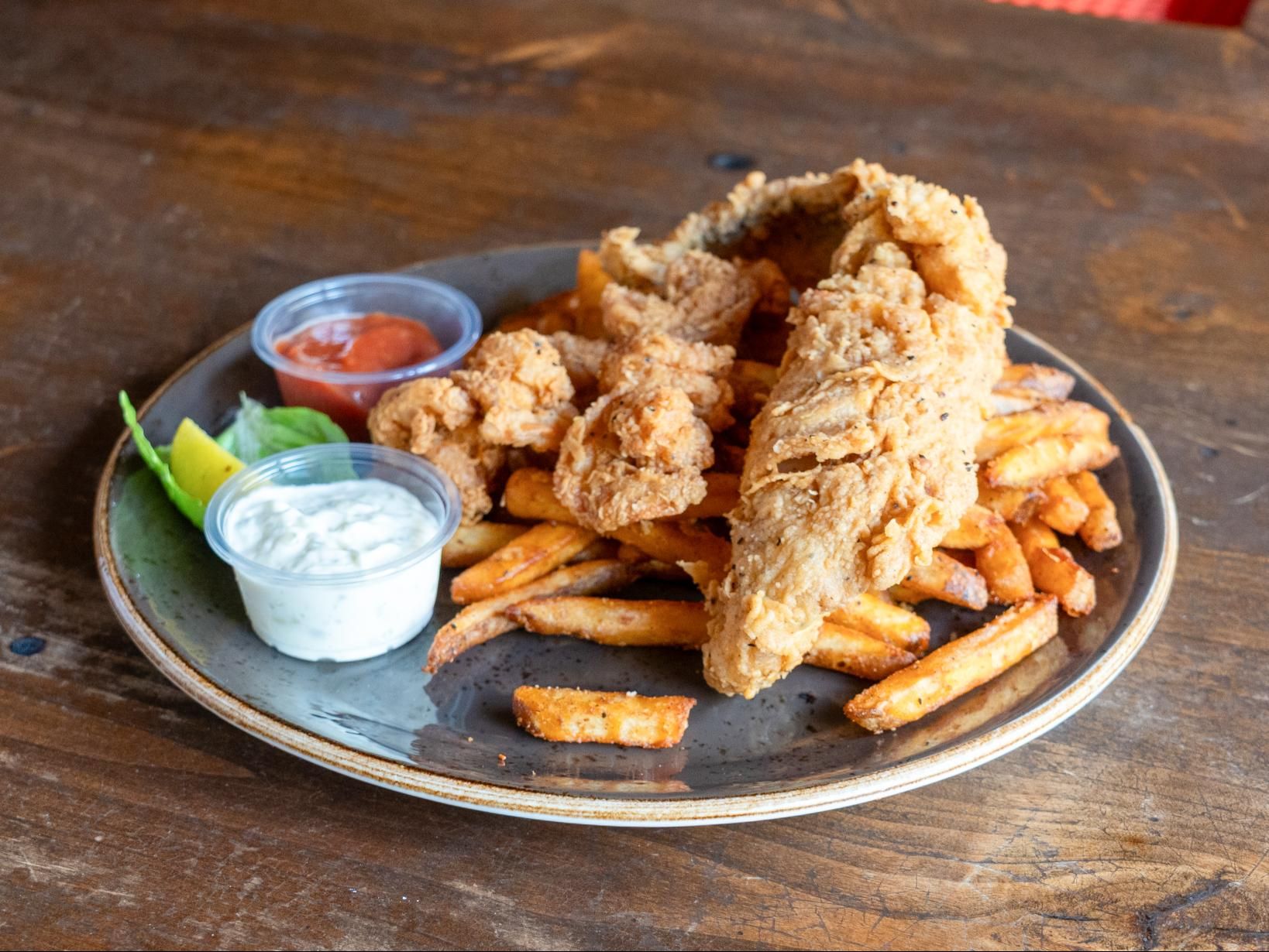 Shrimp (8) and Fish (1) Basket.