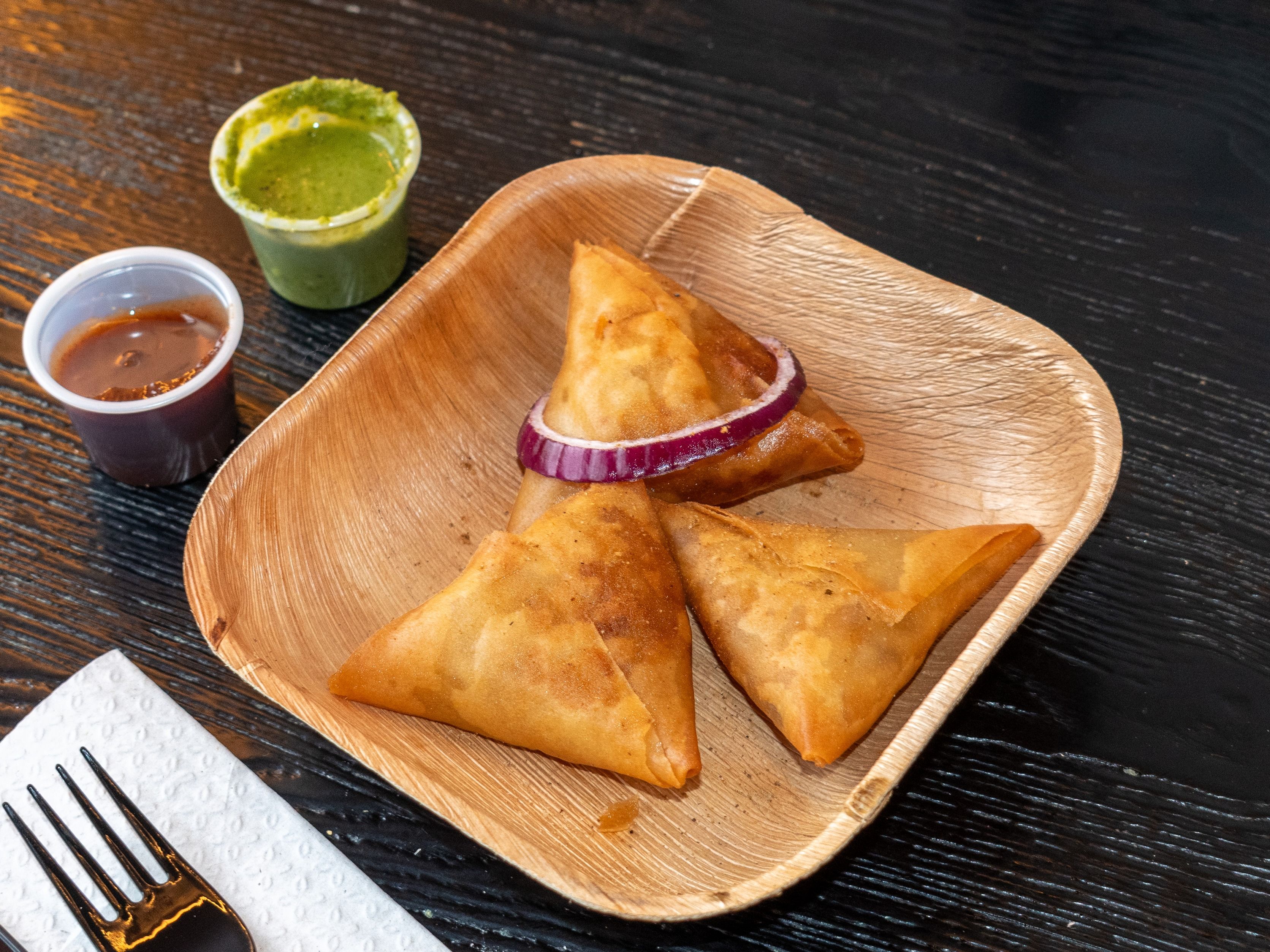 Onion Samosa (3).