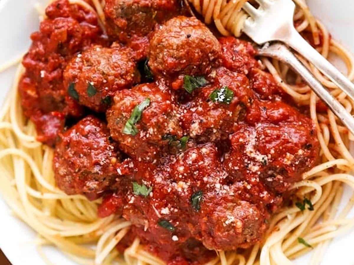 Spaghetti & Meatball.