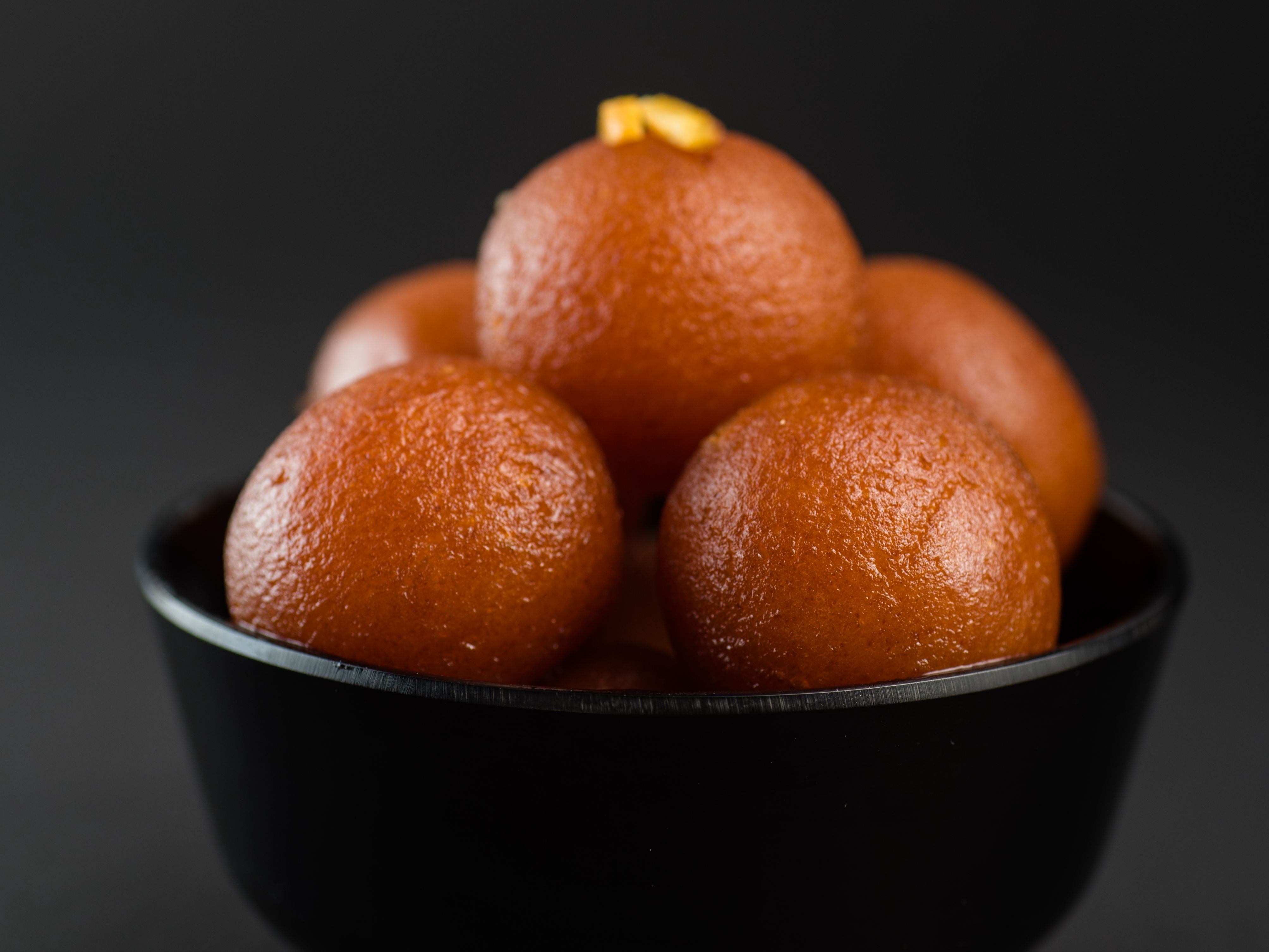 Gulab Jamun 4 Pcs.