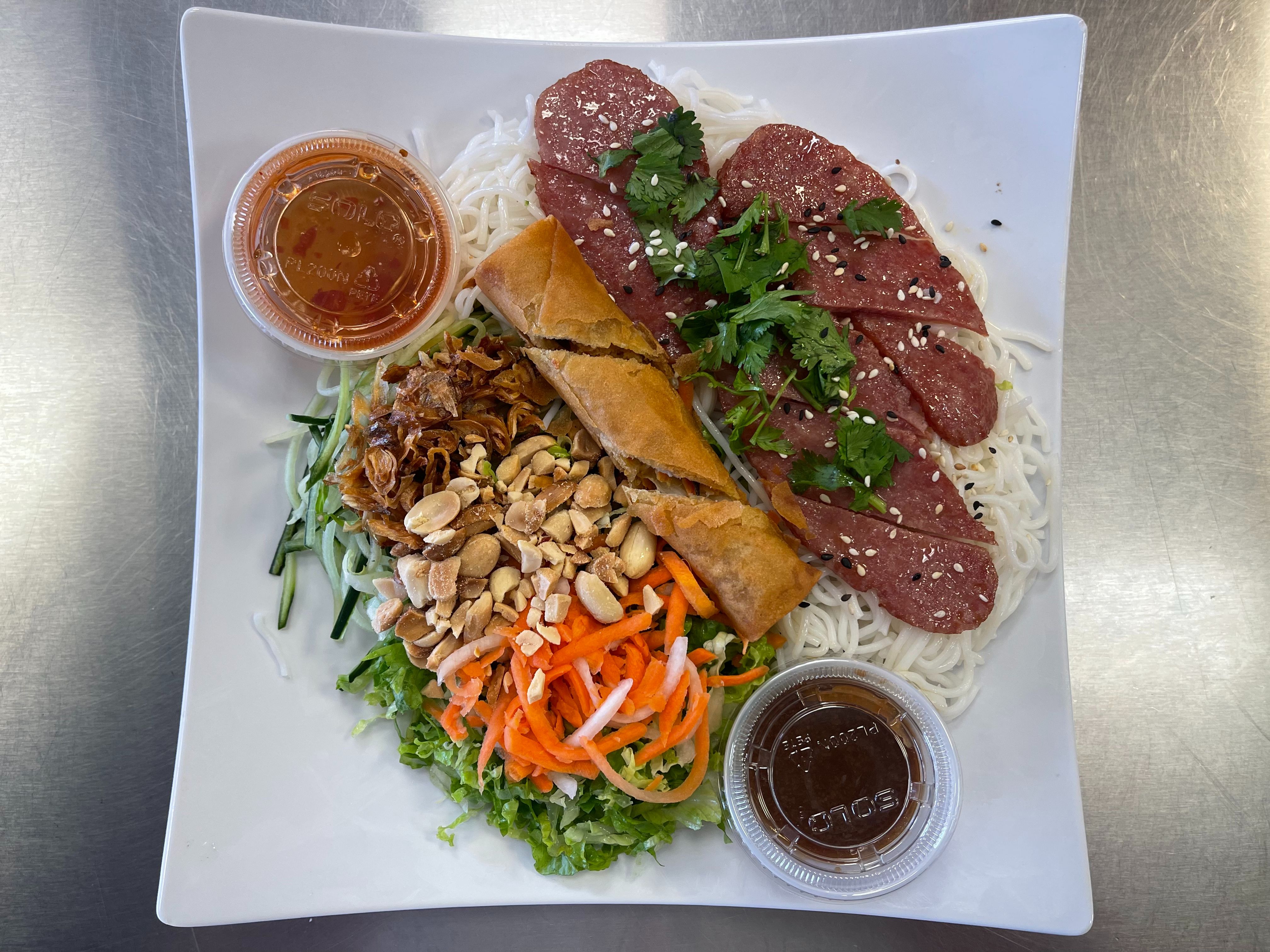 V10. Vietnamese Sausage Pork & Egg Roll.