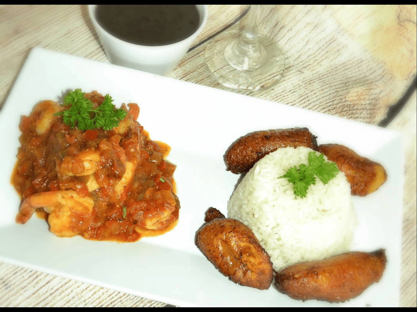 CAMARONES ENCHILADOS.