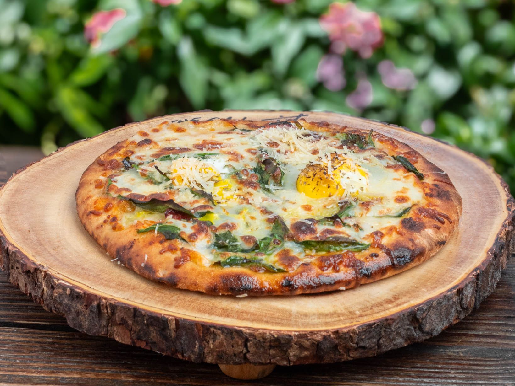 Eggs Florentine Pizzetta.