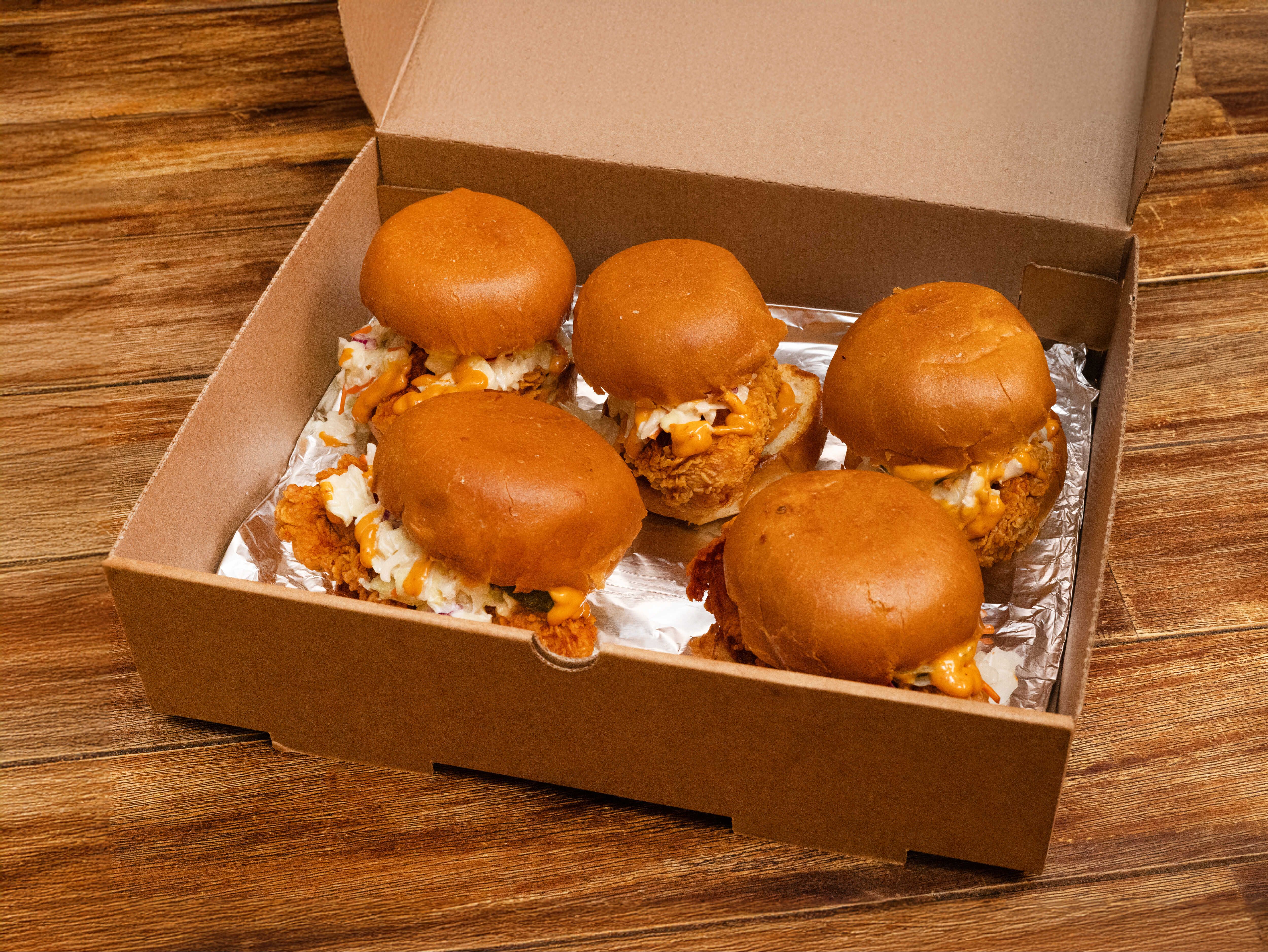 Flamin Hot Chicken Family Box (30 Sandwiches).