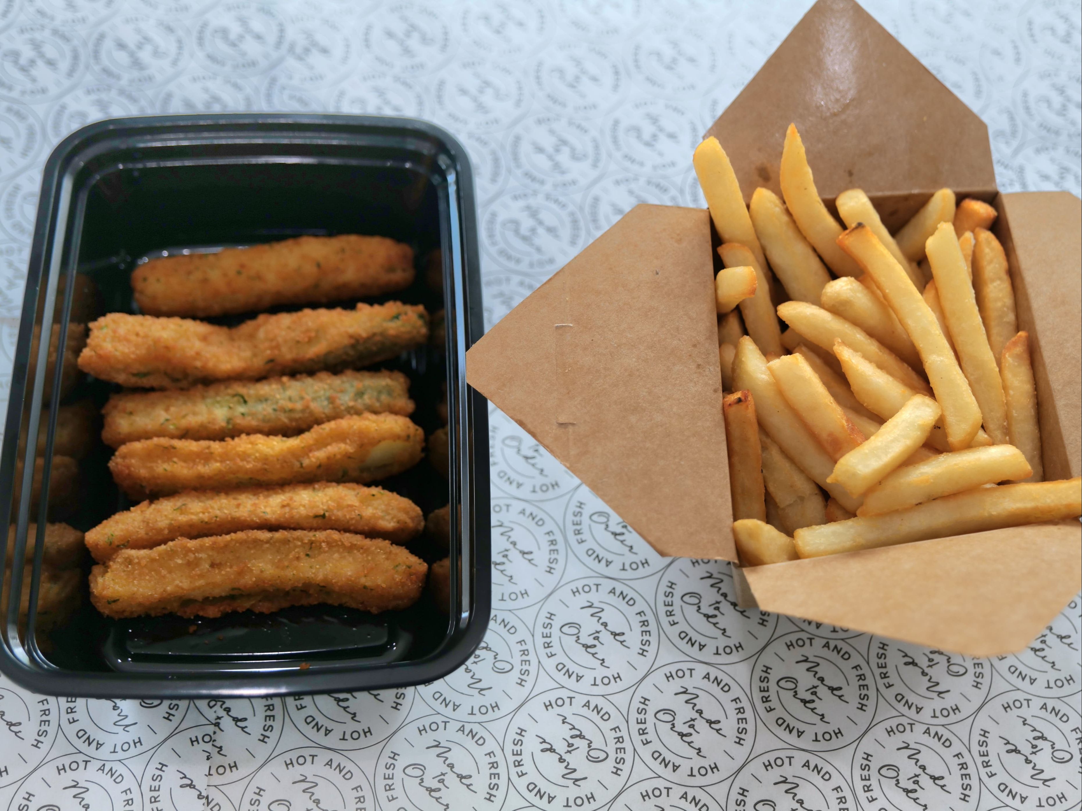 Zucchini Sticks (Half Tray) with French Fries - Catering