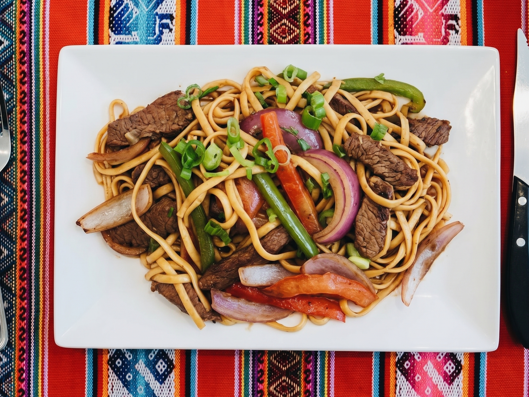 Tallarin Saltado Carne.