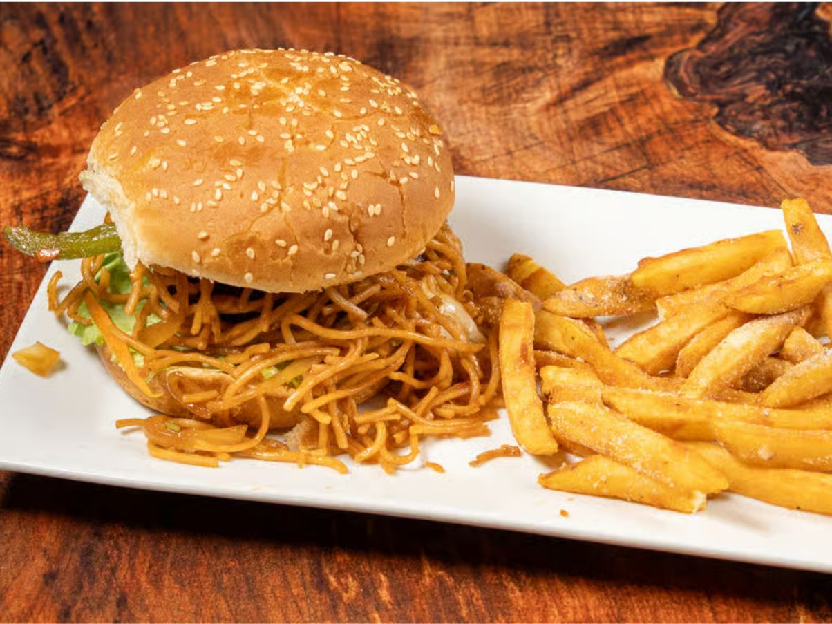 Noodles Burger.