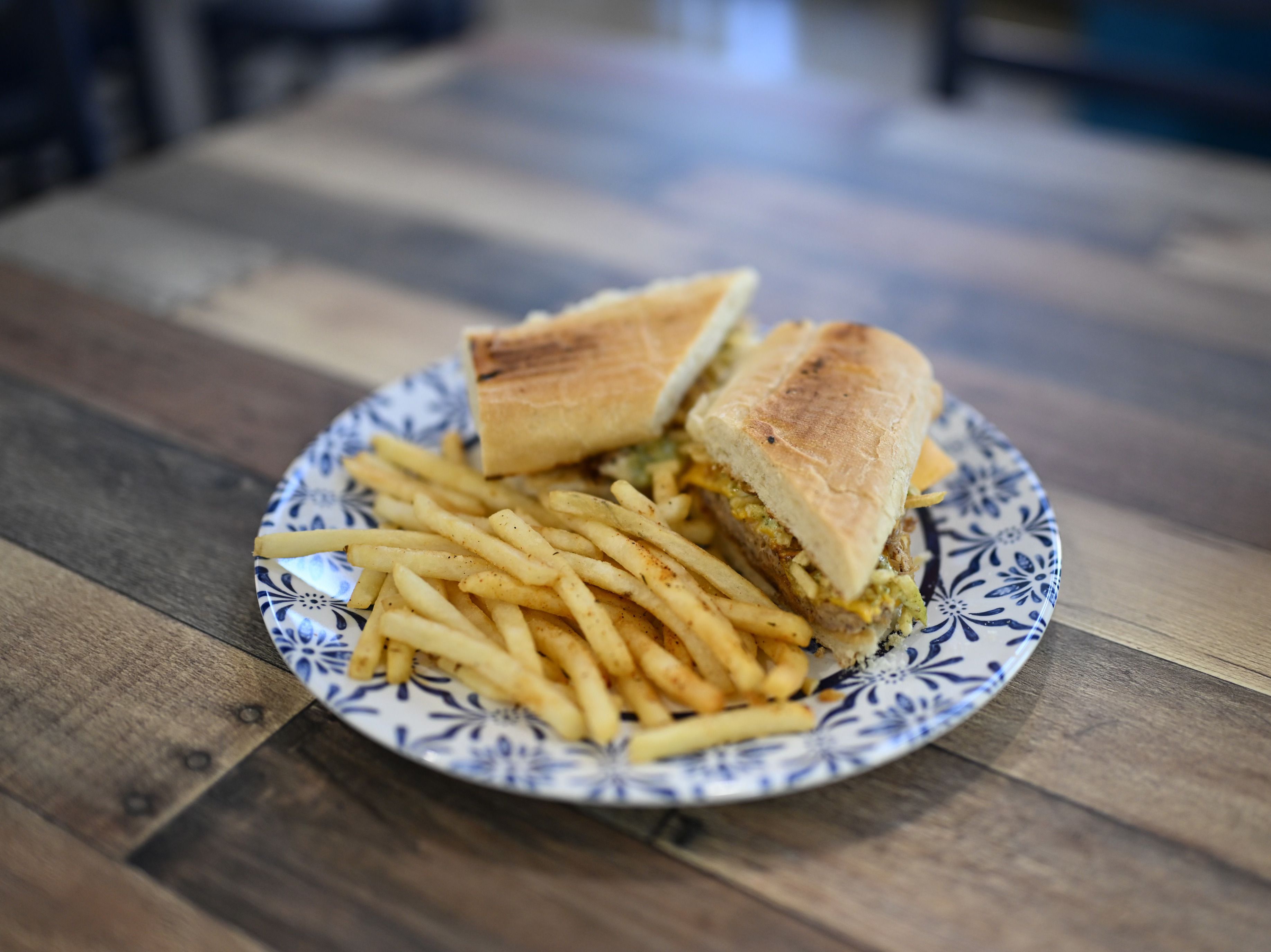 Pan con Bistec.