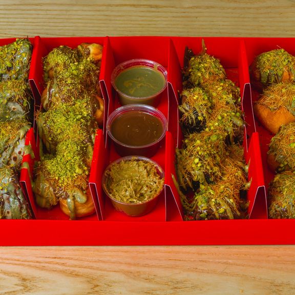 Dubai Family Box