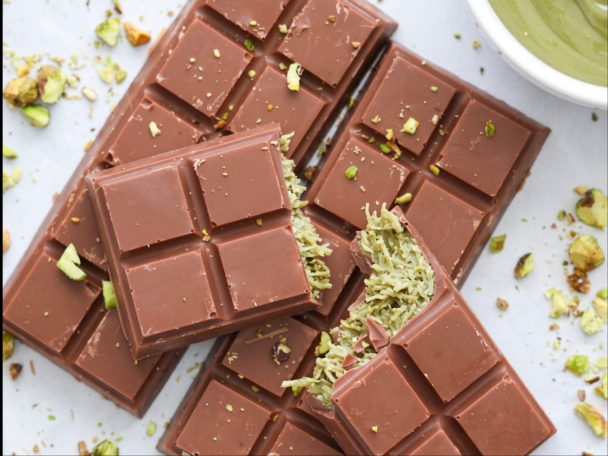 Small Dubai Chocolate Bar.
