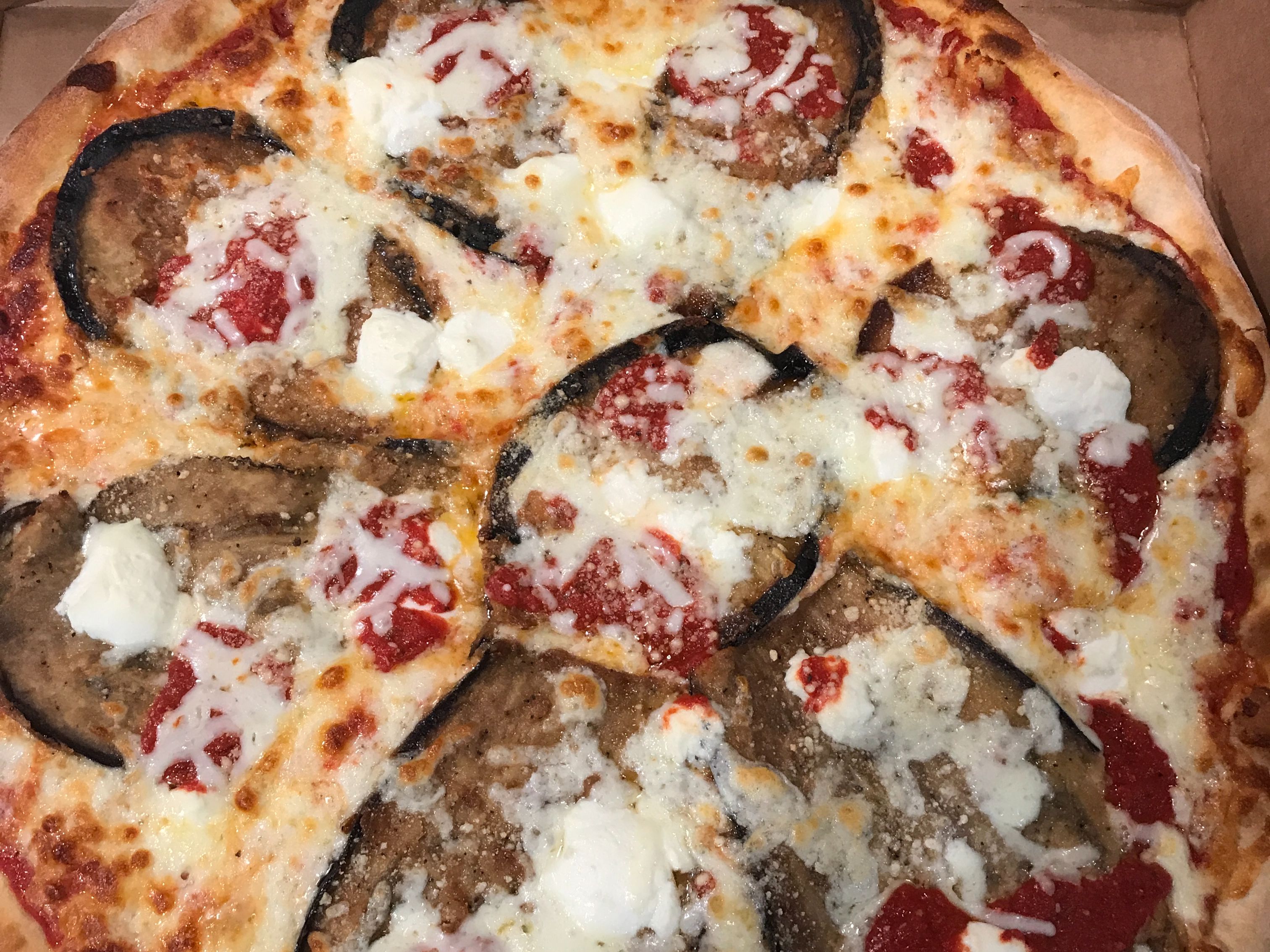 Lg Eggplant Parm/Pizz